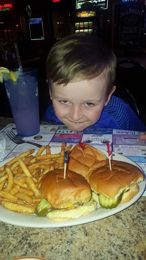 Mini Burgers N Fries